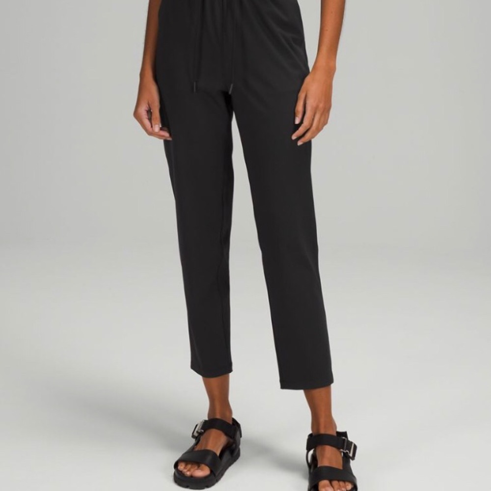 Lululemon Navy Stretch